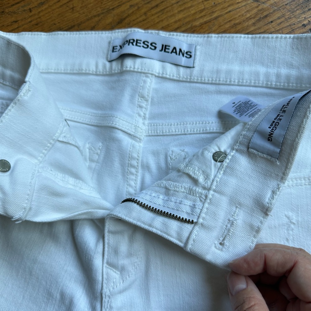 White jeans - Picture 2 of 4